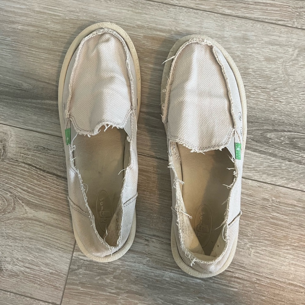 SANUK Women’s Slip On shoes